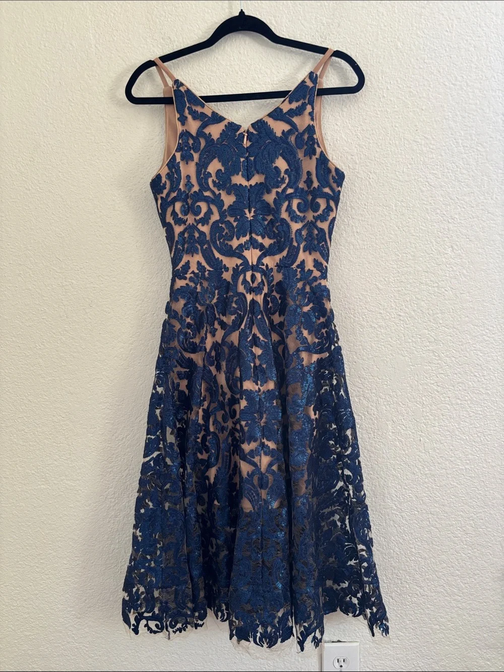 Dress The Population Navy Nude Blair Sequins Cocktail Midi Dress Size Small - Picture 10 of 11